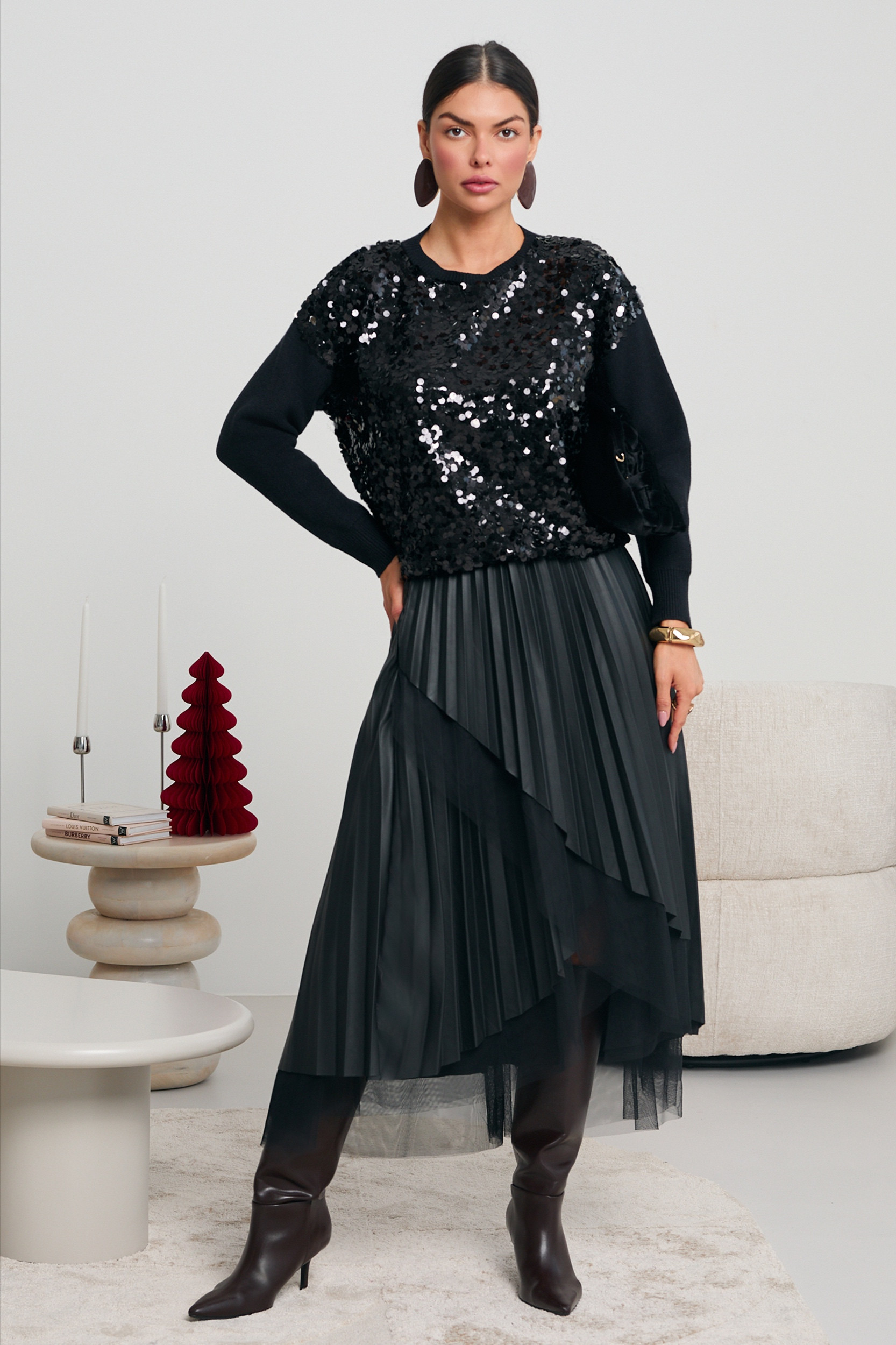 WARSTWOWA SPÓDNICA Z EKO SKÓRY I TIULU