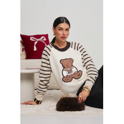 SWETER Z DUŻĄ NASZYWKĄ MISIA I PASKAMI