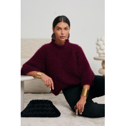 LUŹNY SWETER Z GRUBYM SPLOTEM I STÓJKĄ