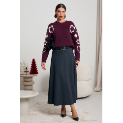 SWETER Z HAFTOWANYMI KWIATAMI