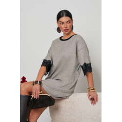 OVERSIZOWA SUKIENKA MINI Z KORONKOWYM WYKOŃCZENIEM