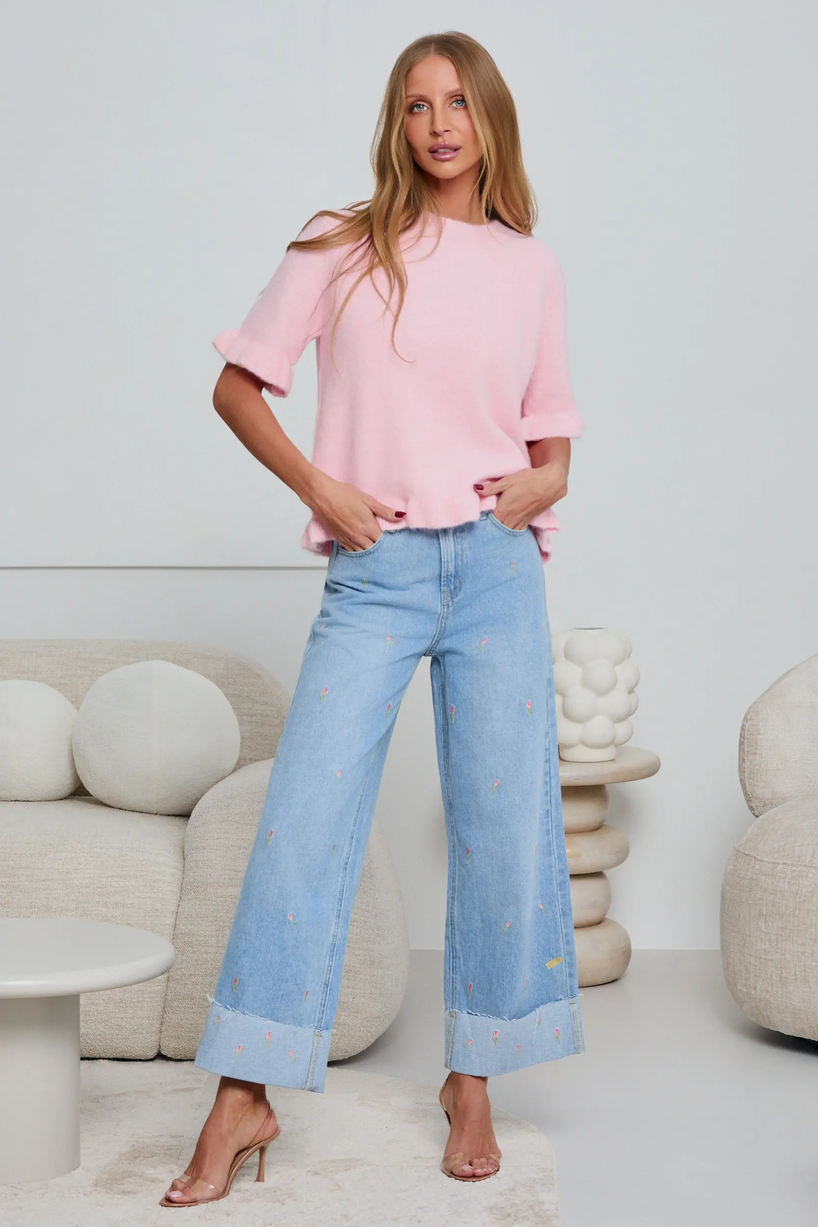 JEANSY WIDE LEG W HAFTOWANE KWIATY