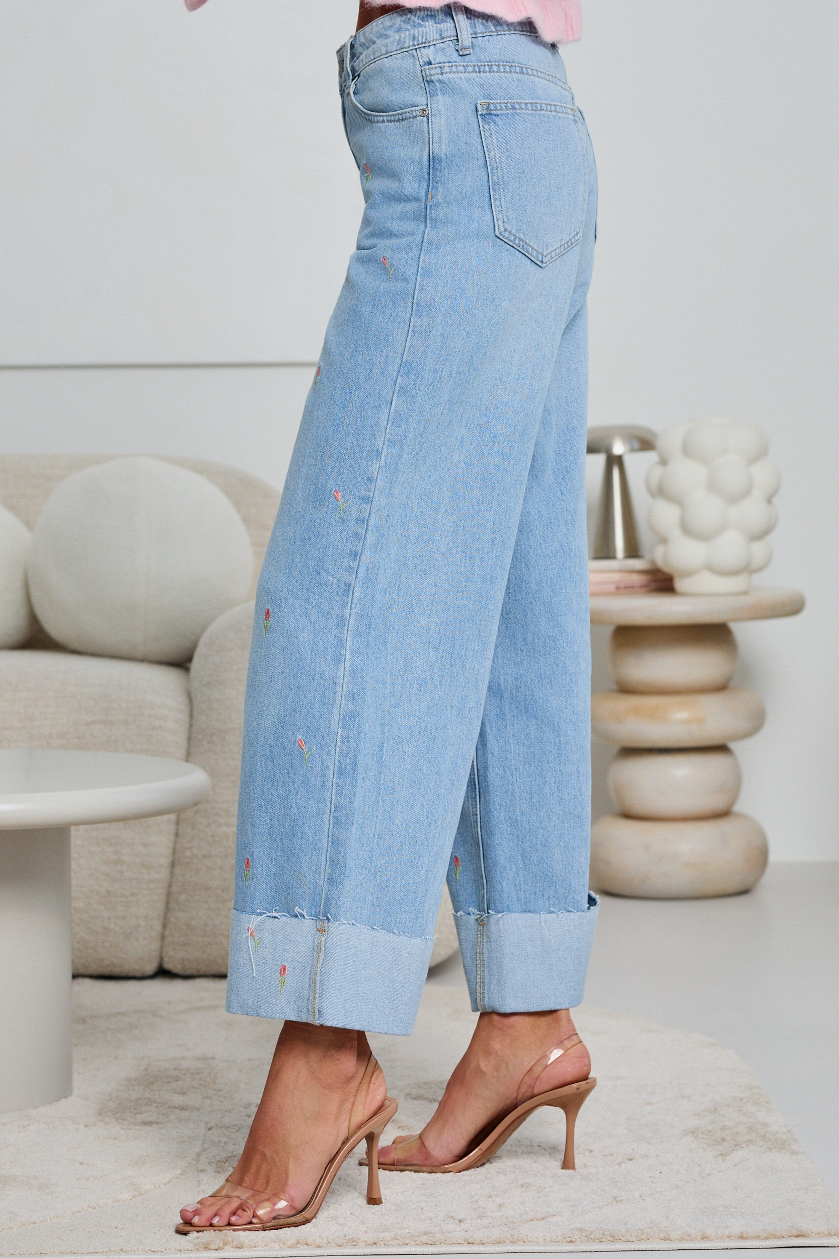 JEANSY WIDE LEG W HAFTOWANE KWIATY