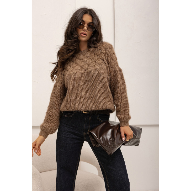 SWETER Z AŻUROWYM WZOREM