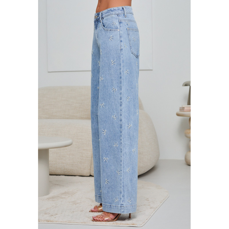 JEANSY WIDE LEG Z WYHAFTOWANYMI KOKARDKAMI