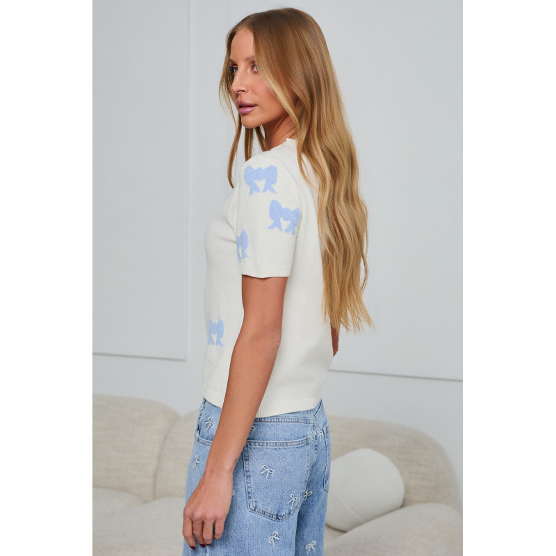 SWETER Z KRÓTKIM RĘKAWEM W KOKARDKI