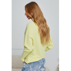 PRĄŻKOWANY SWETER TYPU BATWING