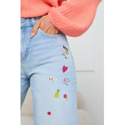 JEANSY O TYPU WIDE LEG Z WIELOMOTYWOWYM NADRUKIEM