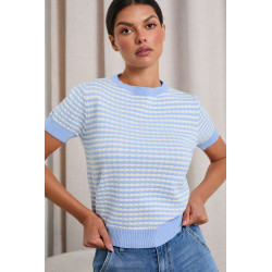 SWETER O STRUKTURALNYM SPLOCIE Z KRÓTKIM RĘKAWEM