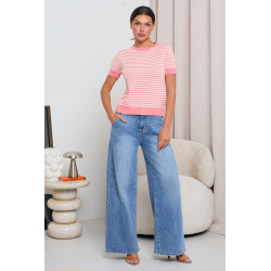 SWETER O STRUKTURALNYM SPLOCIE Z KRÓTKIM RĘKAWEM