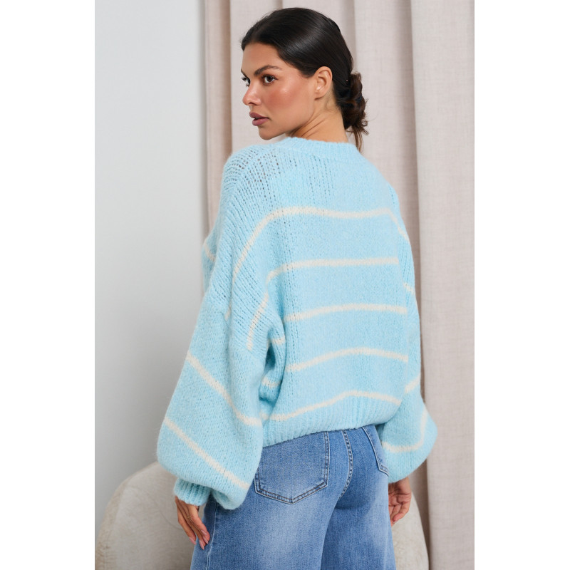 PASTELOWY SWETER W PASKI Z SZEROKIMI RĘKAWAMI