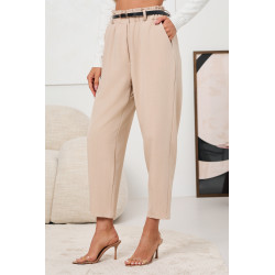 SPODNIE O KROJU CARROT Z PASKIEM