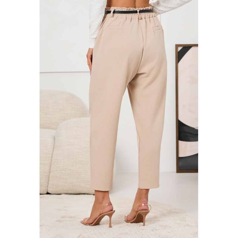 SPODNIE O KROJU CARROT Z PASKIEM