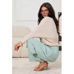 PRĄŻKOWANY SWETER OVERSIZE Z DEKOLTEM W ŁÓDKĘ