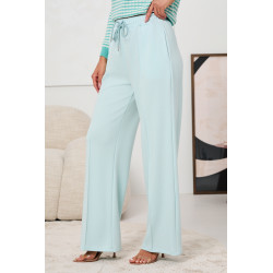 Spodnie z prostą nogawką i przeszyciami