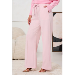 Spodnie z prostą nogawką i przeszyciami