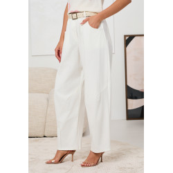 SPODNIE O LUŹNYM KROJU Z ZASZEWKAMI I PASKIEM