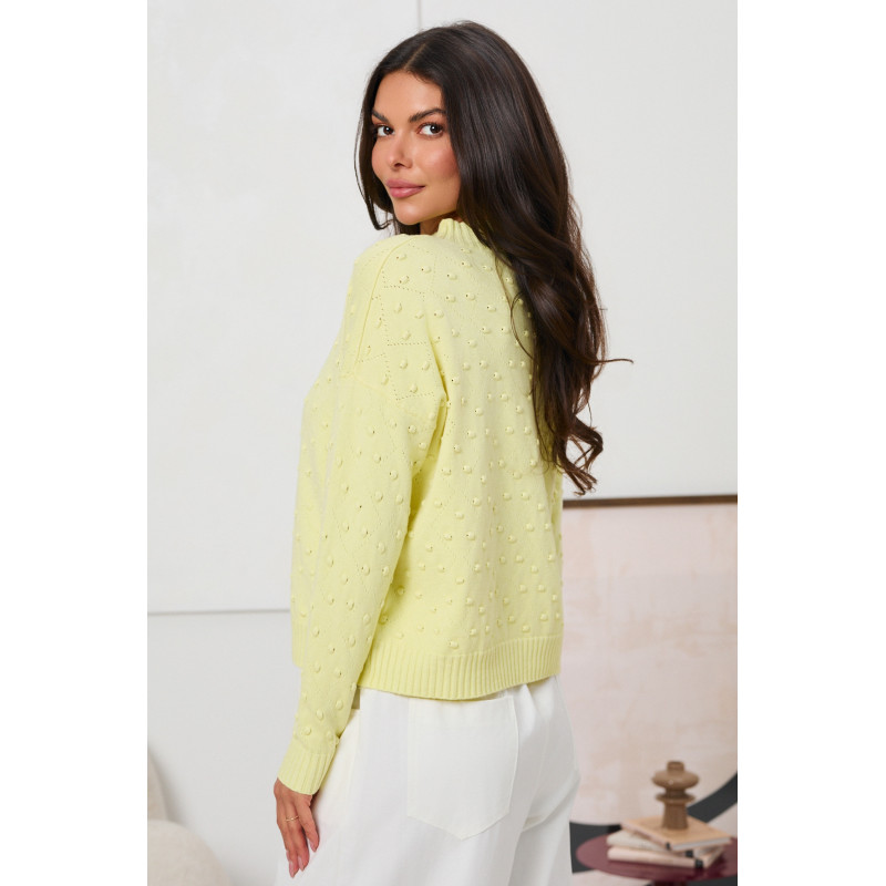 SWETER Z PÓŁGOLFEM I STRUKTURALNYMI GROCHAMI
