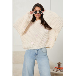 SWETER Z PLECIONEJ DZIANINY Z WYSZYWANYMI SERCAMI