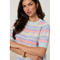 SWETER W PASTELOWE PASY Z OZDOBNYMI PEREŁKAMI