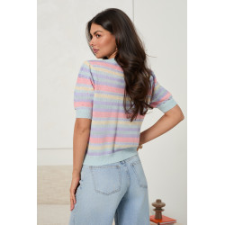 SWETER W PASTELOWE PASY Z OZDOBNYMI PEREŁKAMI