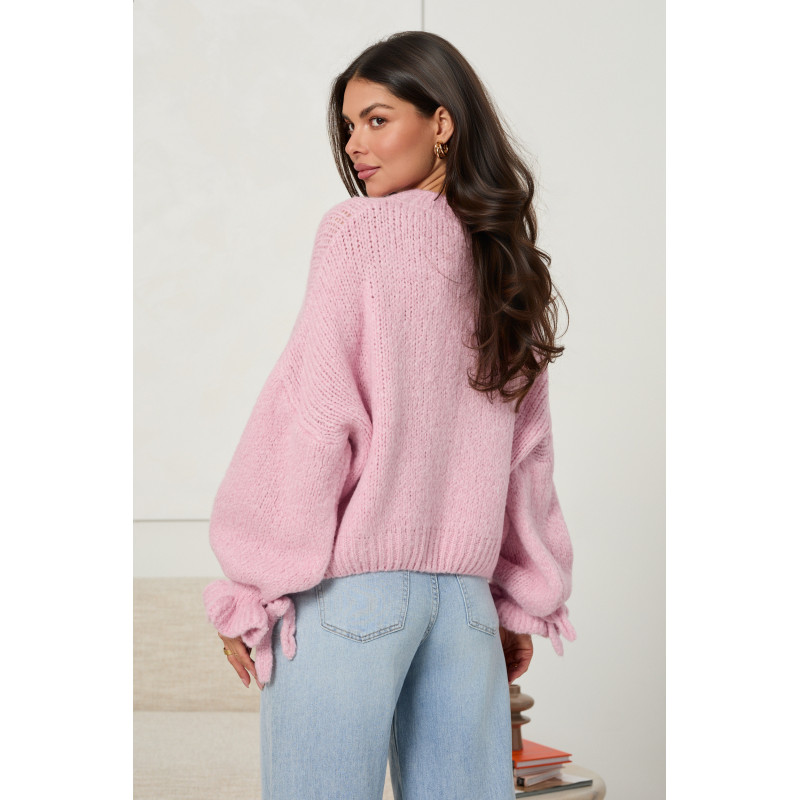 Oversizowy sweter z wiązaniami na rękawach