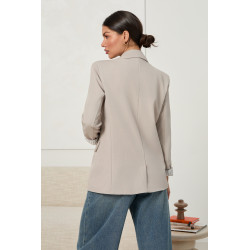 MARYNARKA O PROSTYM KROJU Z PODUSZKAMI NA RAMIONACH