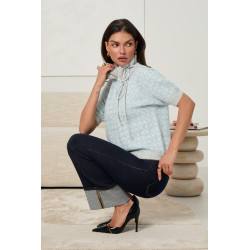 ŻAKARDOWY SWETER ZE STÓJKĄ I WIĄZANIEM