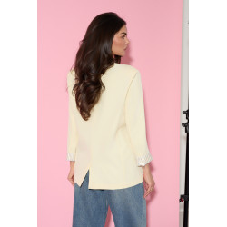 MARYNARKA O PROSTYM KROJU Z PODUSZKAMI NA RAMIONACH