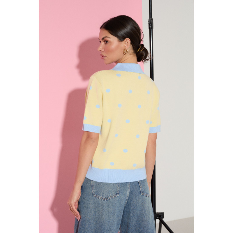 SWETER Z KOŁNIERZYKIEM POLO W ŻAKARDOWE GROCHY