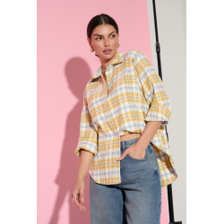 LUŹNA KOSZULA W PASTELOWĄ KRATĘ