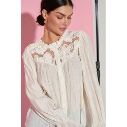 WISKOZOWA KOSZULA Z KWIATOWYMI APLIKACJAMI