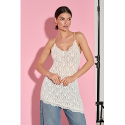 KORONKOWY TOP O DŁUŻSZYM KROJU