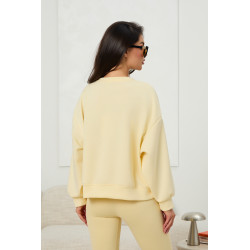 Oversizowa bluza z haftowanymi napisami