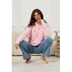 Dzianinowy sweter z haftowanymi sercami