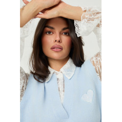 Dzianinowa kamizelka z koronkową koszulą - Hurt online | cotygodniowe dostawy