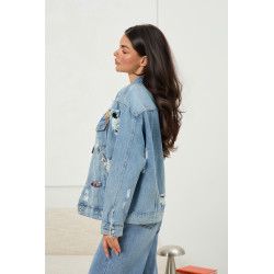 Jeansowa kurtka z aplikacjami i przetarciami - Sprzedaż hurtowa online | italiamoda.pl