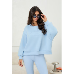 Oversizowa bluza z haftowanymi napisami