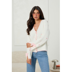 Kardigan z haftowanymi sercami i kokardami