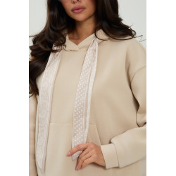 Bluza oversize z kapturem i ozdobnymi sznurkami | Hurtownia odzieży damskiej z Włoch