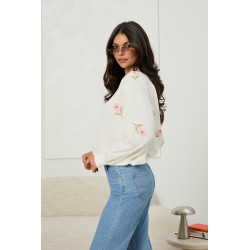 Bluza oversizowa z haftowanymi kwiatami | Hurt odzieży damskiej online