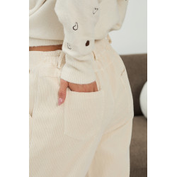 Klasyczne spodnie sztruksowe z prostą nogawką | Hurtownia odzieży z Włoch