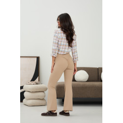 Modelujące spodnie z rozszerzaną nogawką | Hurtownia odzieży online