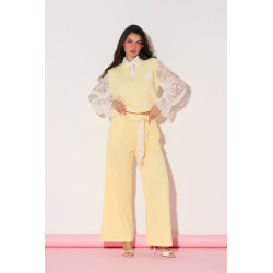 Spodnie z szeroką nogawką i ozdobnym paskiem - Hurtownia odzieży damskiej | cotygodniowe nowości