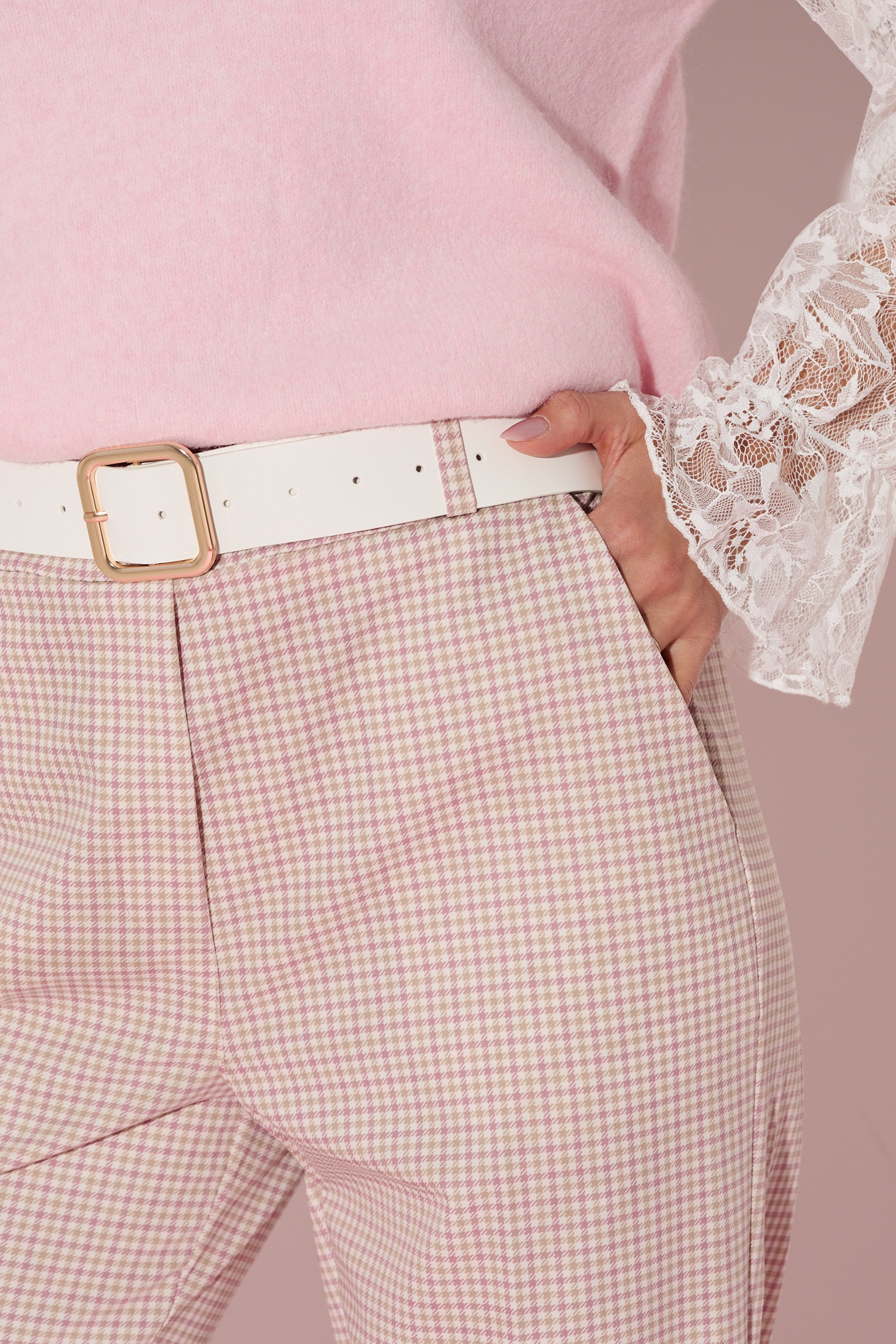 Spodnie w drobną kratkę z prostą nogawką | Hurtownia odzieży damskiej online