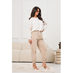 Sztruksowe spodnie typu jogger | Hurt odzieży damskiej online