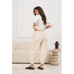 Sztruksowe spodnie typu jogger | Hurt odzieży damskiej online