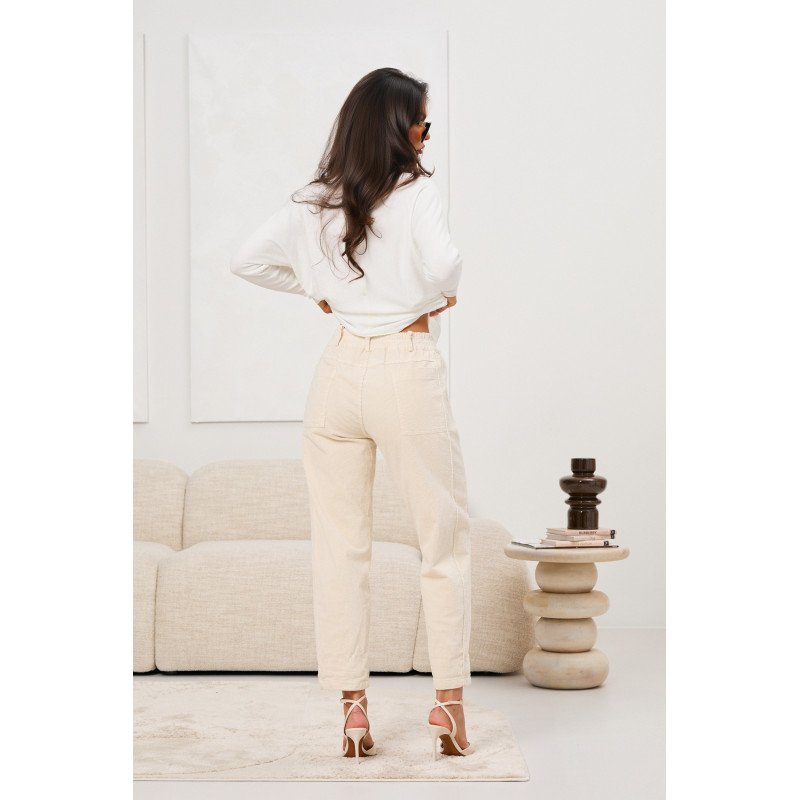 Spodnie sztruksowe z prostą nogawką | Hurtownia odzieży online na sztuki