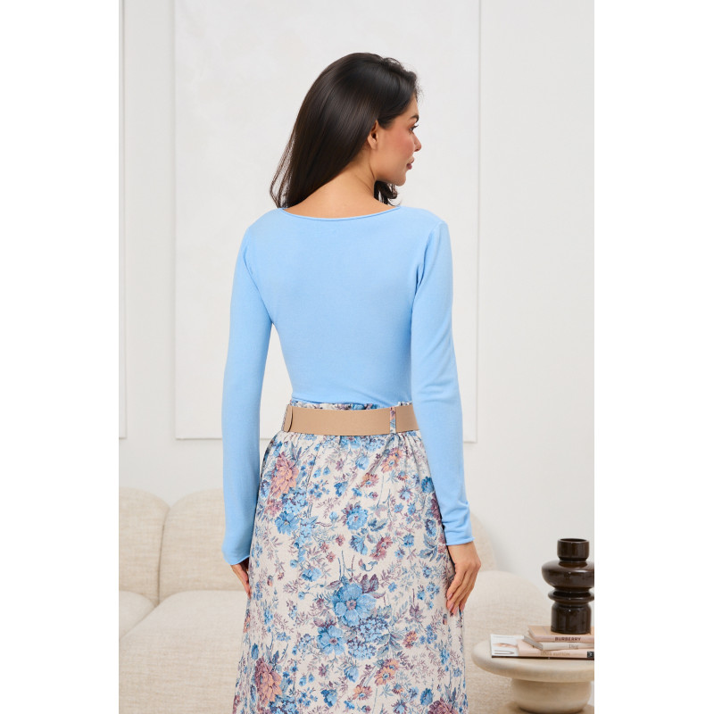 Sweter basic z gładkim wykończeniem dzianinowym