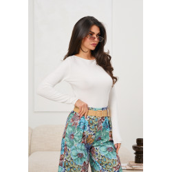 Sweter basic z gładkim wykończeniem dzianinowym